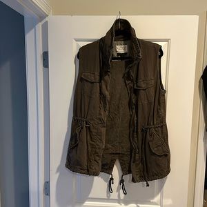 Velvet by Graham and Spencer army green utility vest size M